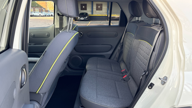 Hyundai INSTER 85kW Cross 49kWh 5dr Auto Electric Hatchback